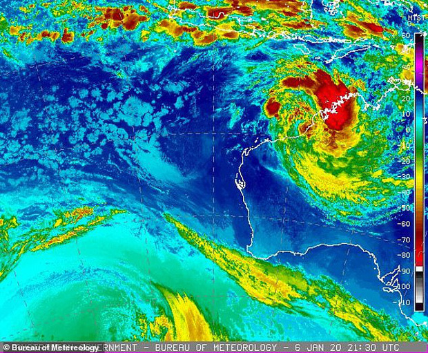 Thảm họa cháy rừng chưa qua, Úc lại đối mặt với thiên tai mới: Cuồng phong tiến vào với sức gió huỷ diệt có thể lên tới 125km/h - Ảnh 1.