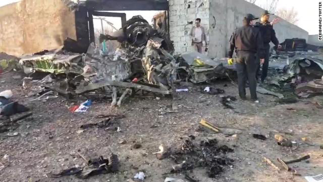  Ukraine loại trừ âm mưu khủng bố trong vụ tai nạn máy bay thảm khốc ở Iran, vận hạn tiếp tục đeo bám Boeing  - Ảnh 1.