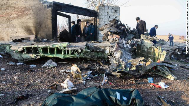  Ukraine loại trừ âm mưu khủng bố trong vụ tai nạn máy bay thảm khốc ở Iran, vận hạn tiếp tục đeo bám Boeing  - Ảnh 2.