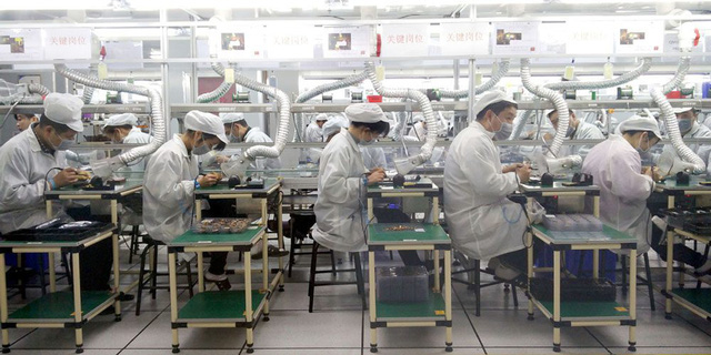 Reuters: Foxconn Việt Nam phải chạy hết công suất vì dịch COVID-19 ở Trung Quốc  - Ảnh 1.