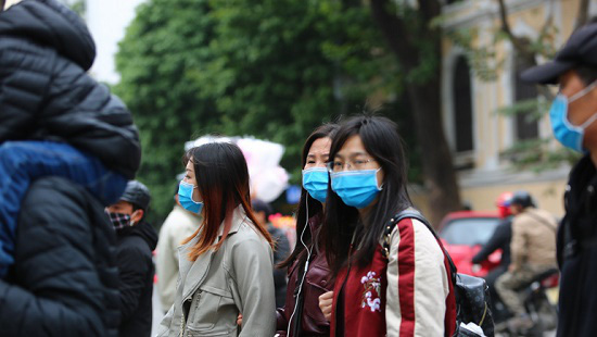 Chuyên gia y tế chỉ ra 4 sự khác biệt giữa viêm phổi Vũ Hán, cảm lạnh và bệnh cúm  - Ảnh 3.