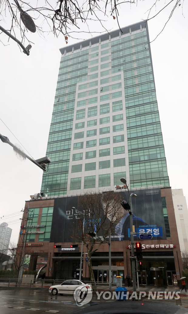  Hàn Quốc: Một văn phòng nằm trong khu vực sầm uất trở thành ổ dịch virus corona lớn nhất Seoul, ít nhất 22 người nhiễm bệnh  - Ảnh 2.