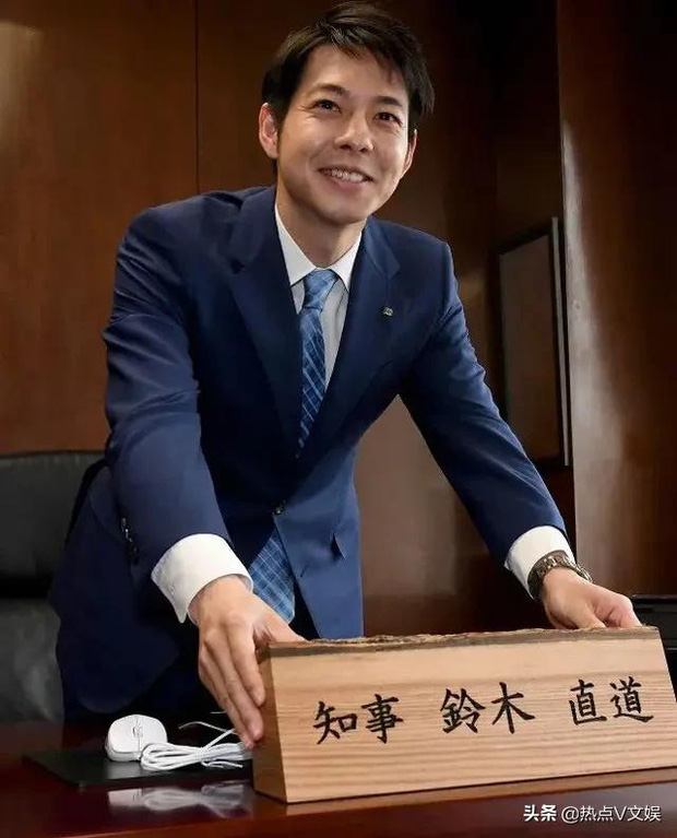 Chân dung thống đốc trẻ nhất Nhật Bản đang khiến chị em phát cuồng: Ngoại hình cực phẩm, tài giỏi hơn người và đi lên từ 2 bàn tay trắng - Ảnh 7.