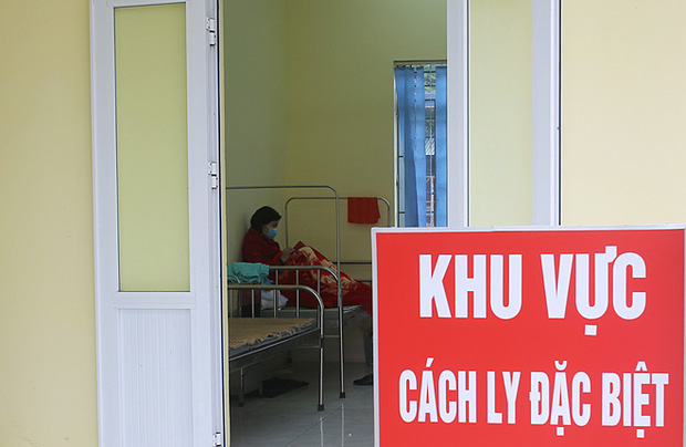 Chủ tịch TP Hà Nội: Có dấu hiệu nghi nhiễm Covid-19 phải gọi ngay hotline, trung tâm cấp cứu chịu trách nhiệm chở người bệnh đến bệnh viện - Ảnh 3.