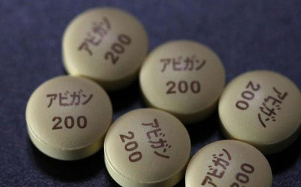 Trung Quốc xác nhận thuốc của Nhật Bản có hiệu quả điều trị Covid-19, và chuẩn bị tự sản xuất phiên bản generic loại thuốc này - Ảnh 2.