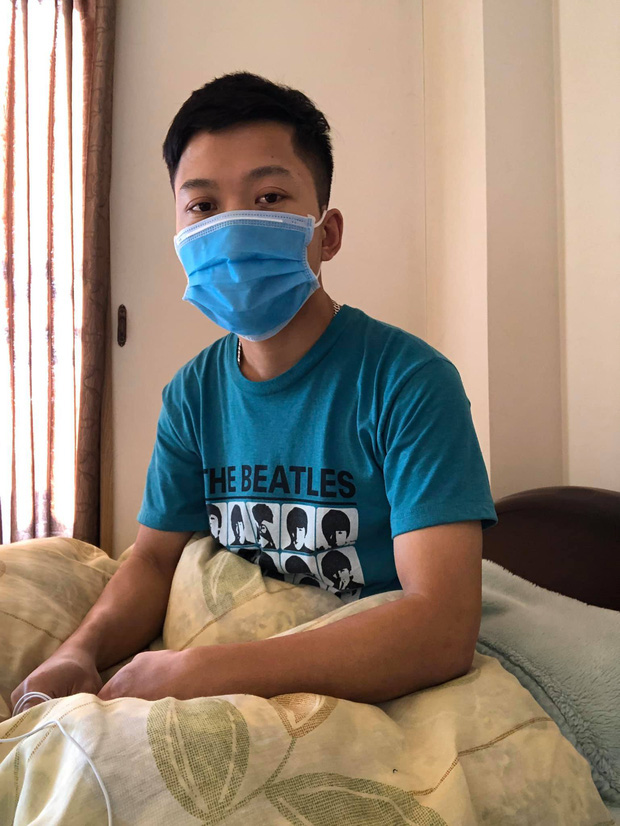 Thanh niên người Việt đi cùng chuyến bay với hành khách Nhật nhiễm Covid-19: Chủ động tích trữ thực phẩm, thuê nhà riêng tự cách ly - Ảnh 2.