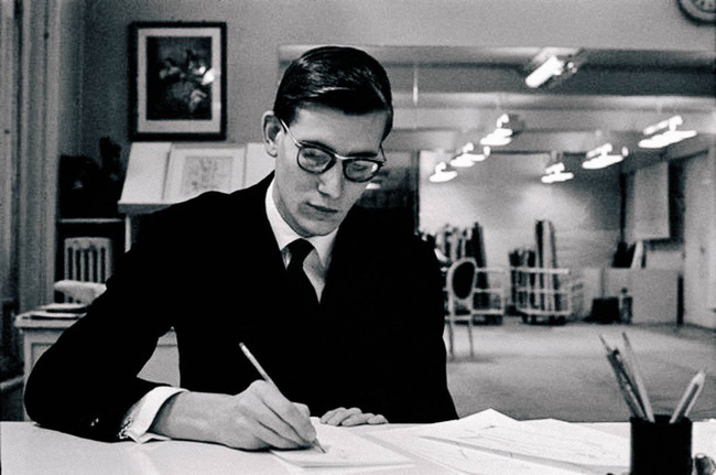 YVES SAINT LAURENT NHÀ THIẾT KẾ HUYỀN THOẠI NGƯỜI PHÁP SÁNG TẠO VƯỢT THỜI GIAN