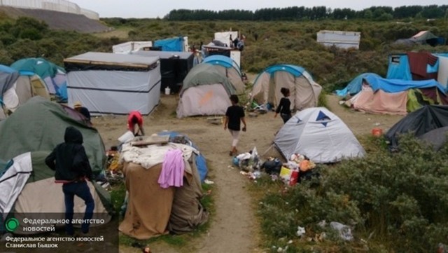 Người di cư dựng lều trại tại khu vực biên giới các nước châu Âu