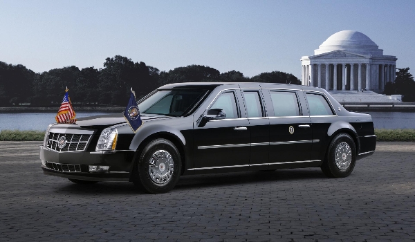 Chiếc Limousine bọc thép được sử dụng để hộ tống Tổng thống Mỹ Barack Obama