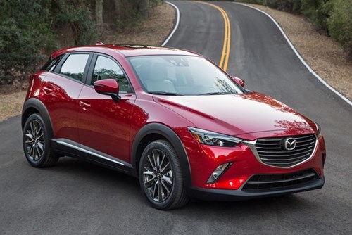 Mazda 3 thu hút sự chú ý của những khách hàng trẻ tuổi trong phân khúc sedan hạng C