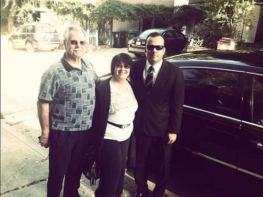 Bố mẹ của Kalanick, Don và Bonnie, là những khách hàng đầu tiên của Uber khi startup này được thành lập ở Los Angeles.