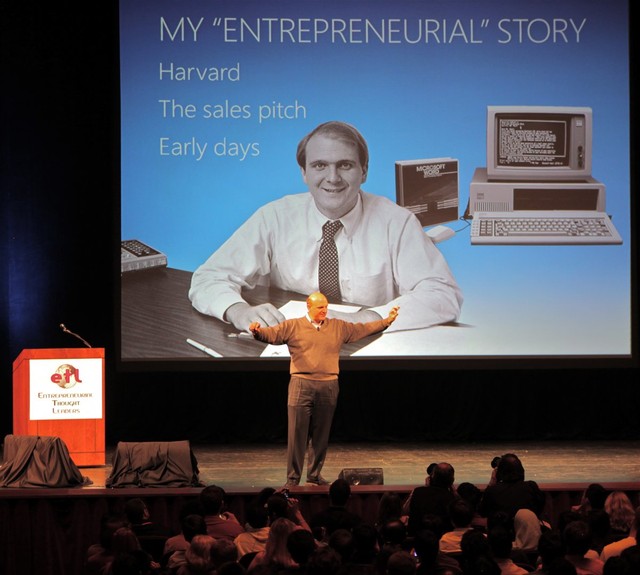 
Steve Ballmer kể về những ngày đầu tiên của mình tại Microsoft.

