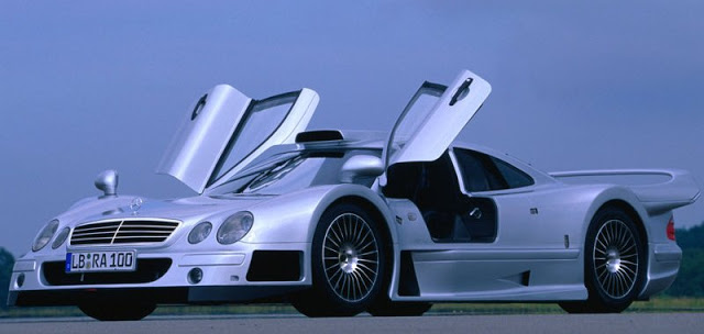 Chiếc Mercedes CLKGTR duy nhất có tay lái bên phải được thiết kế riêng cho Đức vua Chiếc Mercedes CLKGTR duy nhất có tay lái bên phải được thiết kế riêng cho Đức vua