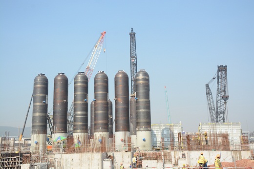 Hệ thống thiết bị phản ứng của nhà máy lọc dầu Nghi Sơn (ảnh: theo nangluong)
