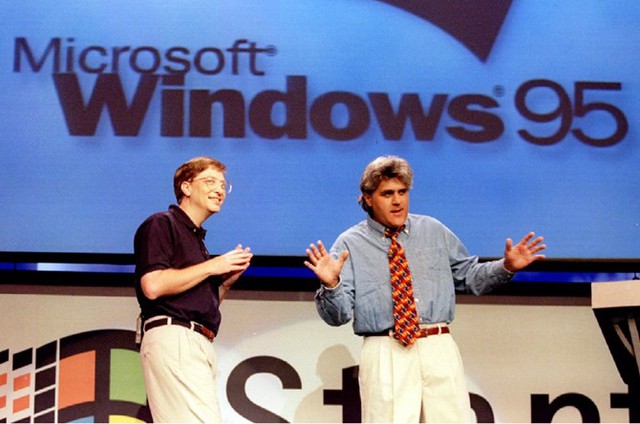 Jay Leno cùng Bill Gates xuất hiện tại sự kiện truyền thông ra mắt Windowss 95. Đây là sự kiện được đánh giá rất thành công, gây tiếng vang trên toàn thế giới.