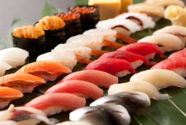 many_sushi