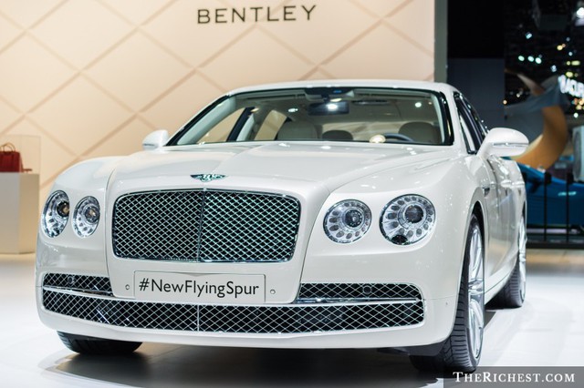 shutterstock_Bentley Flying Spur