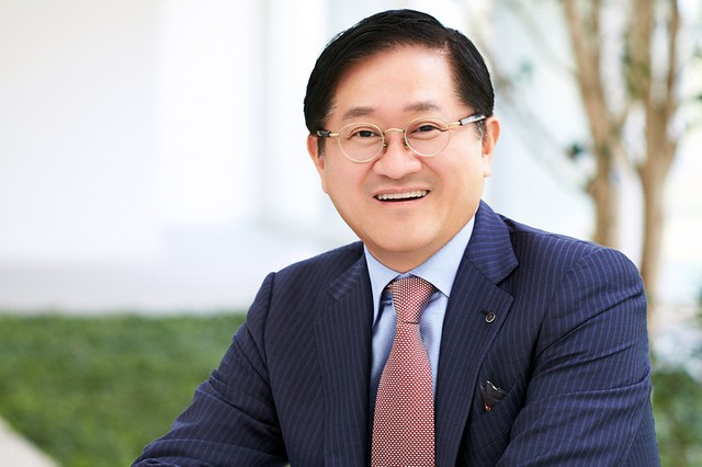 Tỷ phú Forbes giàu thứ 2 Hàn Quốc Suh Kyung-Bae.