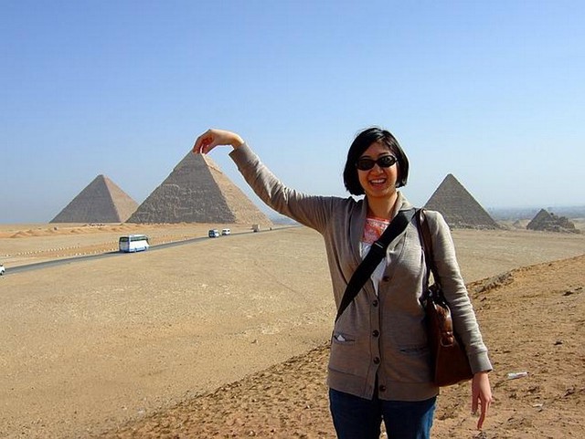 Cầm lấy Kim tự tháp Ai Cập: Có vấn đề gì với các kim tự tháp và du khách thế nhỉ?