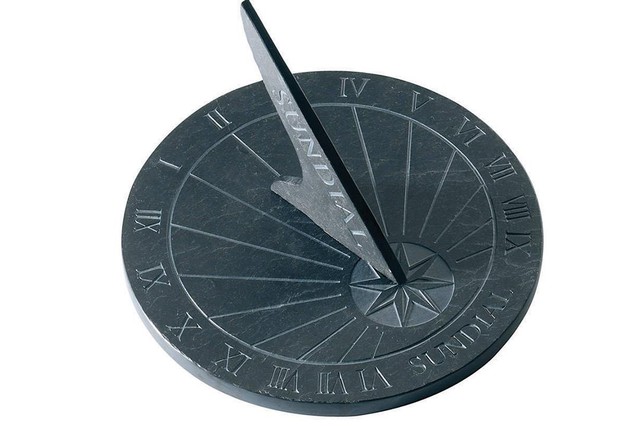 Đồng hồ Mặt Trời “Sundial” thời tiền sử