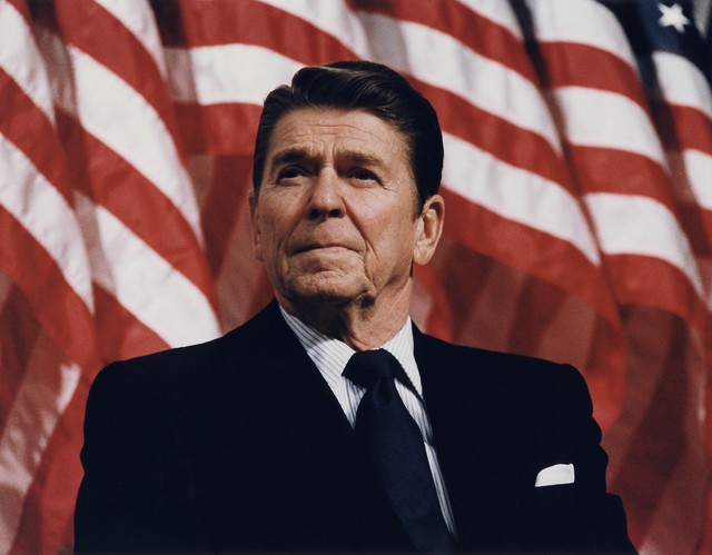 Tổng thống Ronald Reagan.