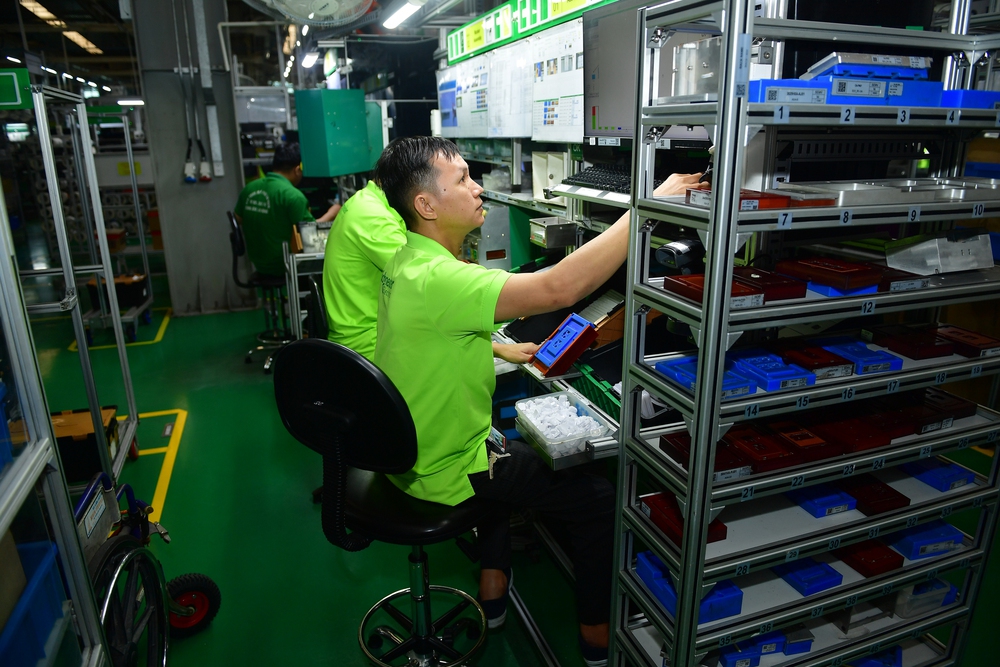 Tổng giám đốc Schneider Electric Việt Nam và Campuchia: Mở khóa sản xuất công nghiệp tại Việt Nam không thể thiếu AI- Ảnh 5. Tổng giám đốc Schneider Electric Việt Nam và Campuchia: Mở khóa sản xuất công nghiệp tại Việt Nam không thể thiếu AI- Ảnh 5.