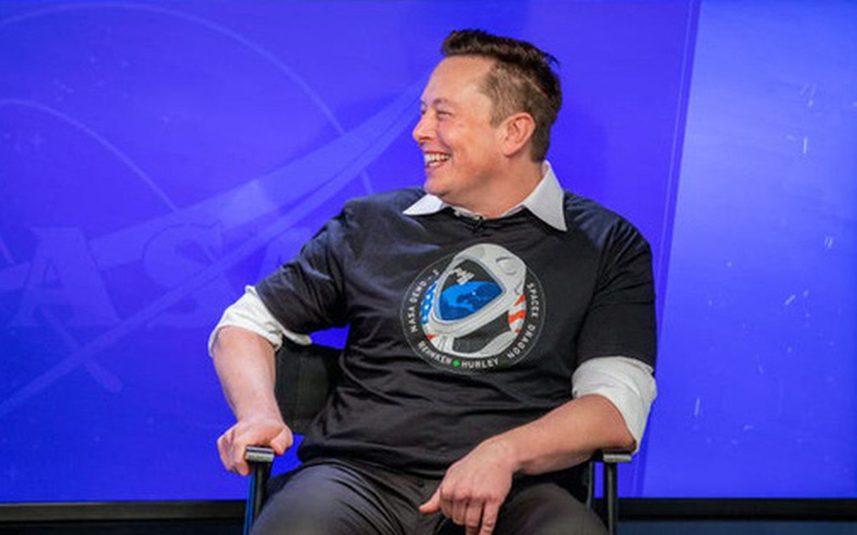 SpaceX cộng tác tổ chức đua xe điều khiển từ xa trên bề mặt Mặt Trăng ...