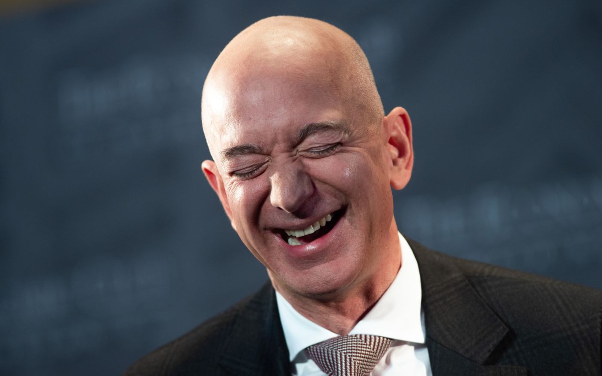 Jeff Bezos ‘đào mộ’ bài báo ‘trù ẻo’ Amazon thất bại: Làm ngơ trước lời ...
