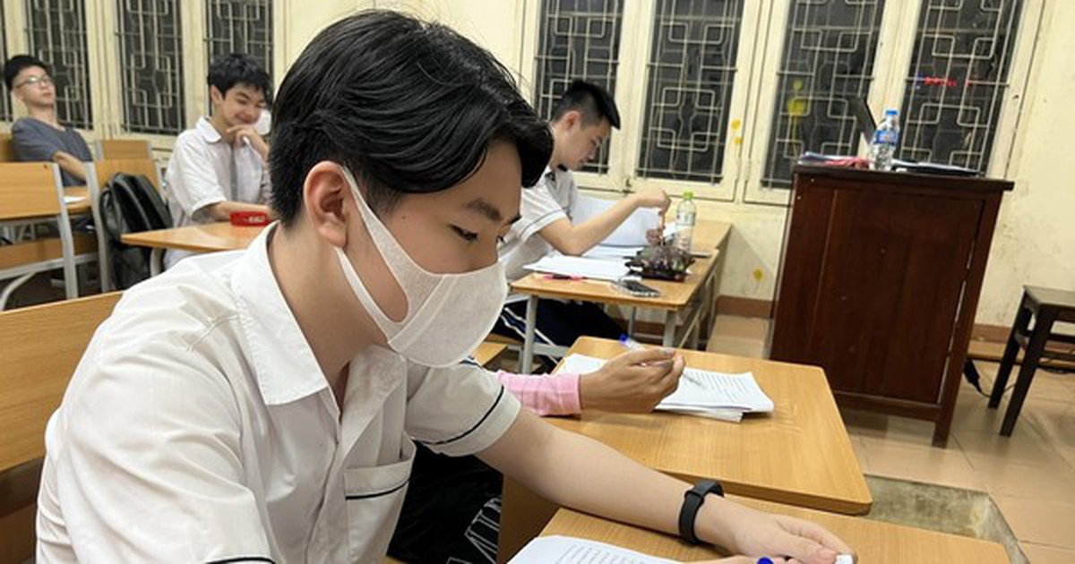 Trung bình 3,4 điểm/ môn đỗ lớp 10 nhiều trường công ở Hà Nội