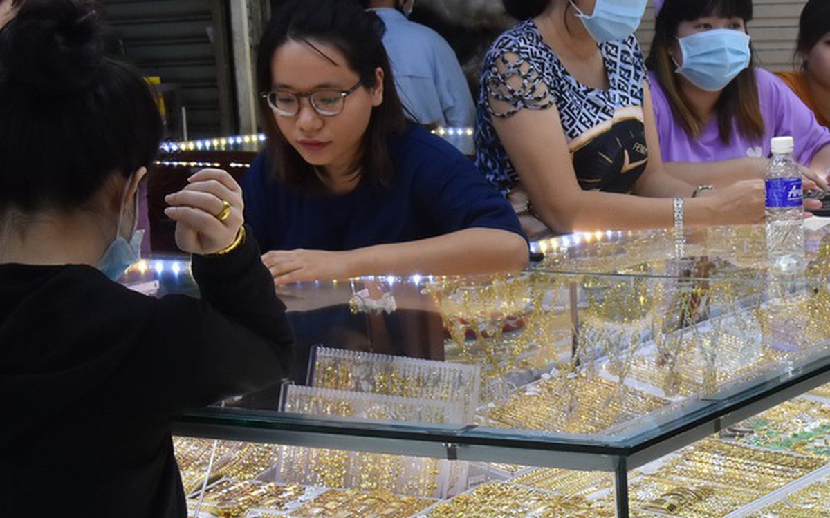 “Chia rẽ” vì giá vàng
