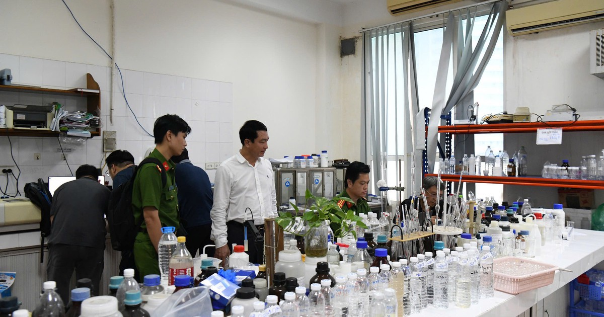 Khởi tố loạt giám đốc, viện trưởng biến kết quả quan trắc từ không đạt thành đạt