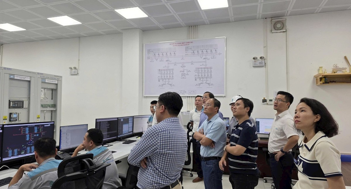Hai "ông lớn" hạ tầng cùng đi tới hai dự án thu...
