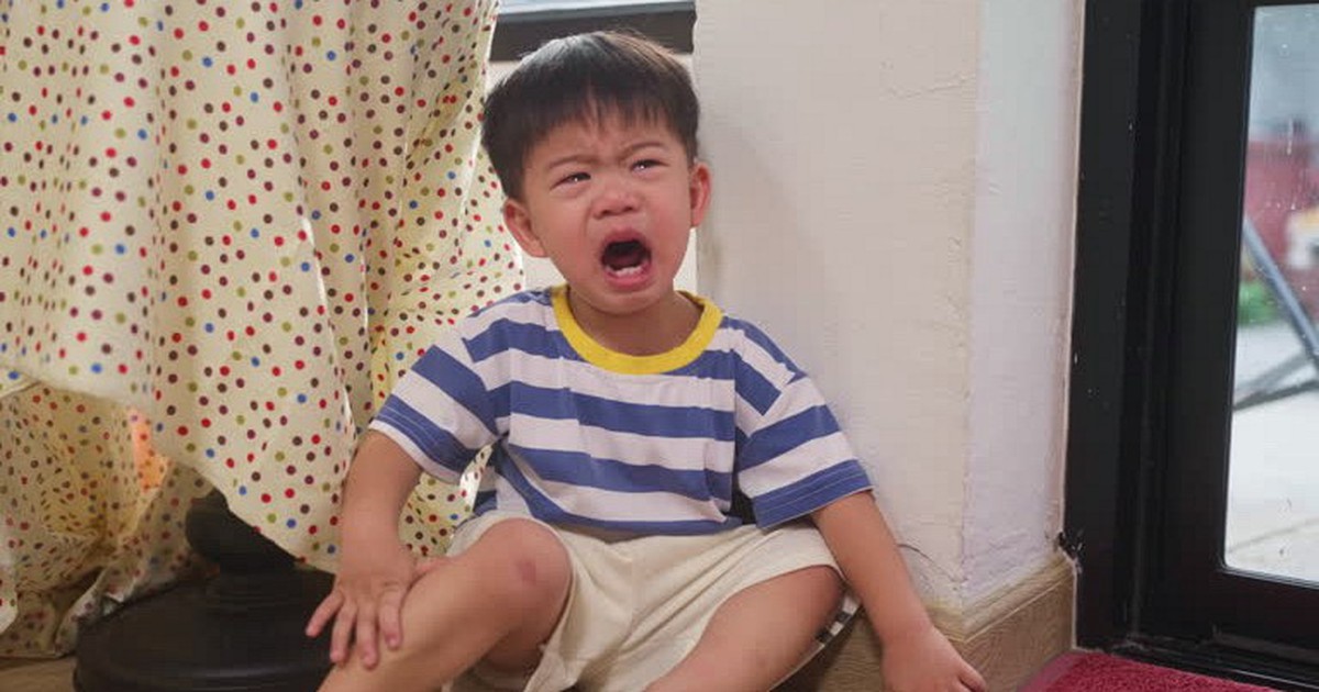 CẢNH BÁO: 4 "lỗi bộ não" phổ biến nhất đang thầm lặng thao túng cảm xúc của trẻ, cha mẹ cứ tưởng con nổi loạn!