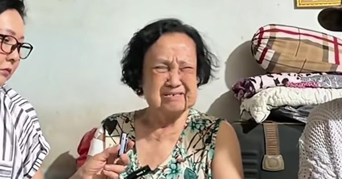 Nữ nghệ sĩ bật khóc nức nở: "Trong người tôi không có nổi 10 ngàn"