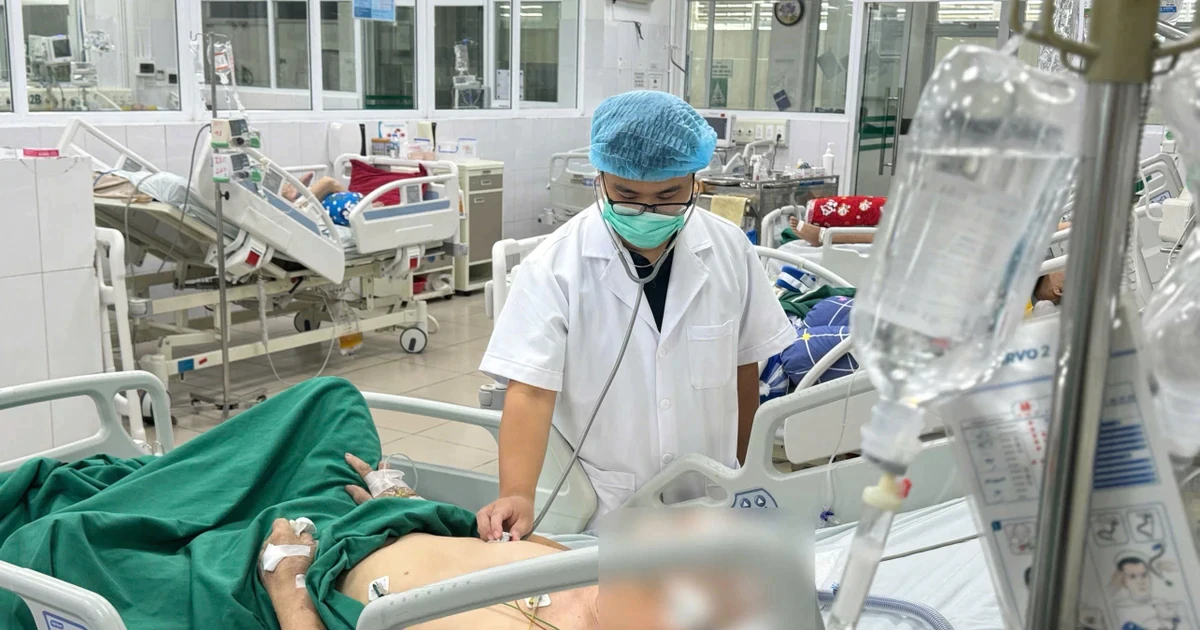 Nhiều người mắc cúm A diễn biến khó lường: Sốt nhẹ vẫn suy hô hấp nặng, nguy kịch