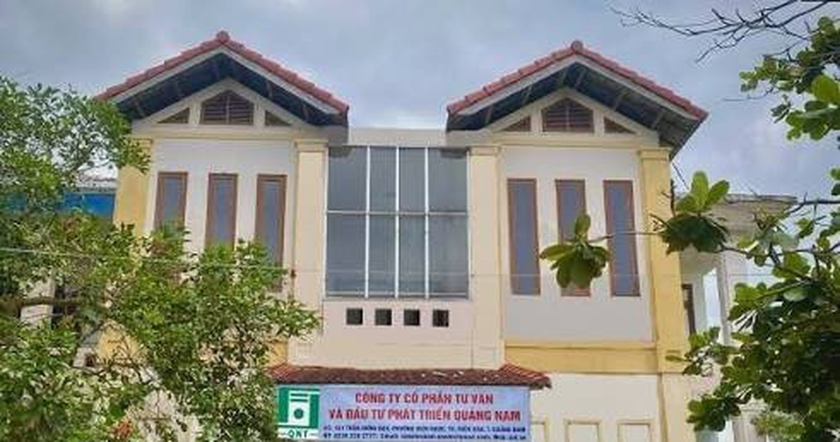Hai cổ đông nắm gần 20% vốn một doanh nghiệp bất ngờ đính chính quan hệ vợ chồng sau gần 2 tháng