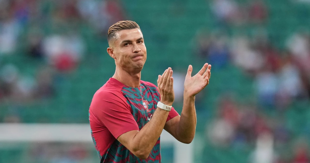 Cristiano Ronaldo: "Tôi là cầu thủ xuất sắc nhất lịch sử, chấm hết"