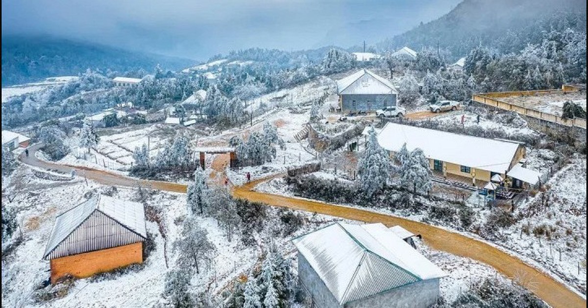 Phát hiện đỉnh núi cao 2.860 m ở Việt Nam, từng lạnh -5°C, mùa đông băng phủ trắng đẹp như trời Âu