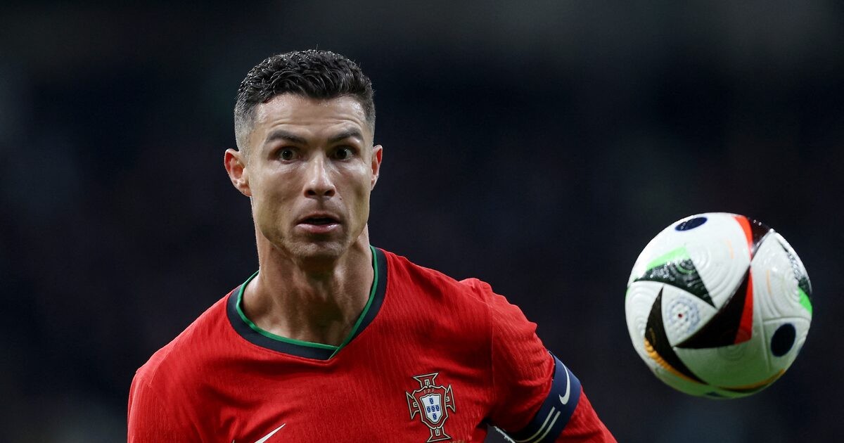 Sự thật cuộc phỏng vấn gây bão mạng của Ronaldo giữa lùm xùm bỏ tuyển Bồ Đào Nha