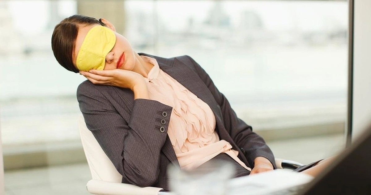 Ngủ trưa bao lâu để tránh nặng đầu, uể oải?