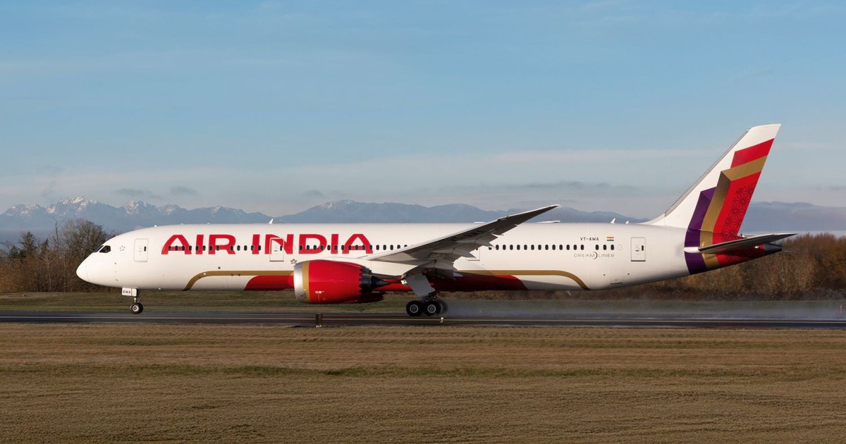 Nóng: Phi công phát tín hiệu khẩn "Squawk 7500", chiếc Boeing 787 khổng lồ vội vàng bẻ lái, lực lượng rà phá bom mìn xuất hiện ngay lập tức trên sân bay