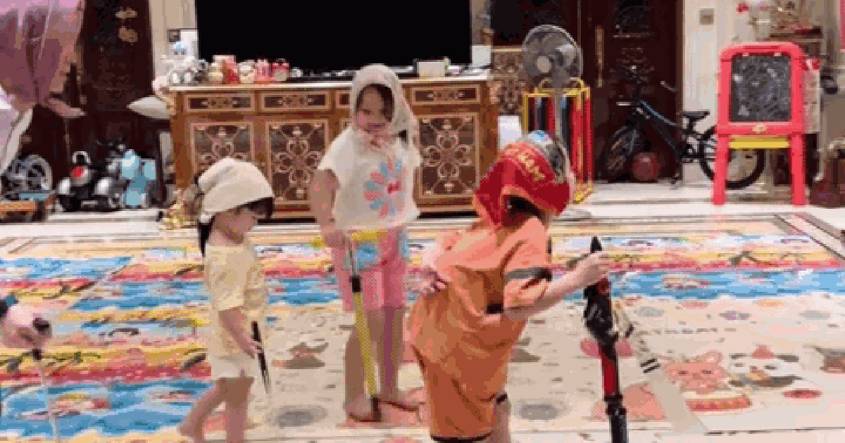 Ai cũng thấy lạ vì 1 thứ giá rẻ trong dinh thự trăm tỷ nhà chồng Đỗ Mỹ Linh