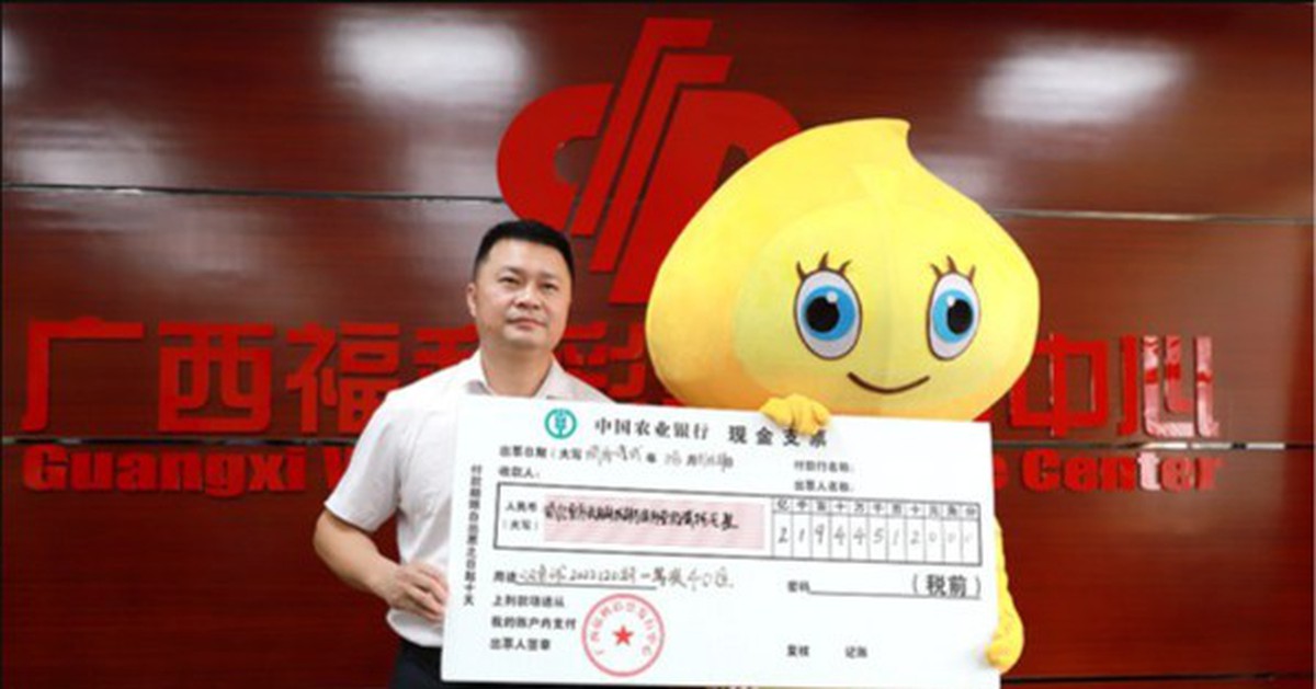 Ông bố Trung Quốc trúng số 800 tỷ, giấu gia đình bằng chiến thuật "chỉ cần mình không nhìn thấy họ, họ sẽ không nhìn thấy mình, tiền còn nguyên"