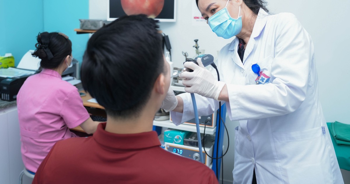 Trông con đồng nghiệp mắc cúm A, người đàn ông phát bệnh sau 1 ngày