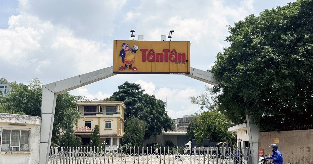 "Món ăn tuổi thơ" đậu phộng Tân Tân nợ thuế hơn...
