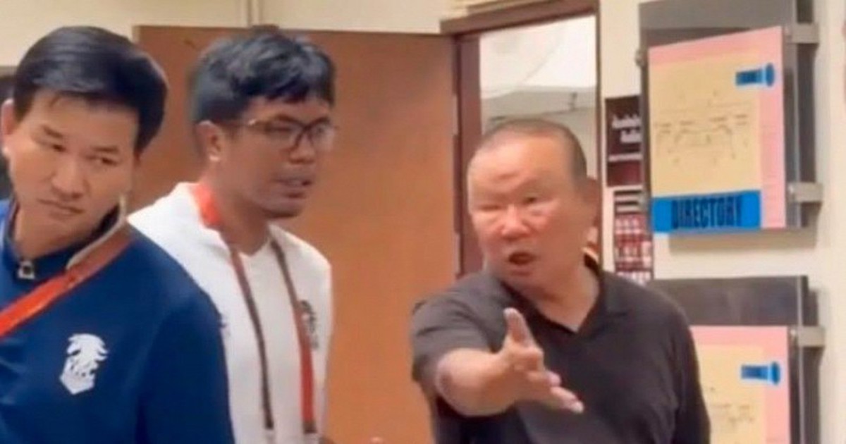 HLV Park Hang Seo bức xúc: “Tôi nghỉ việc là xong”