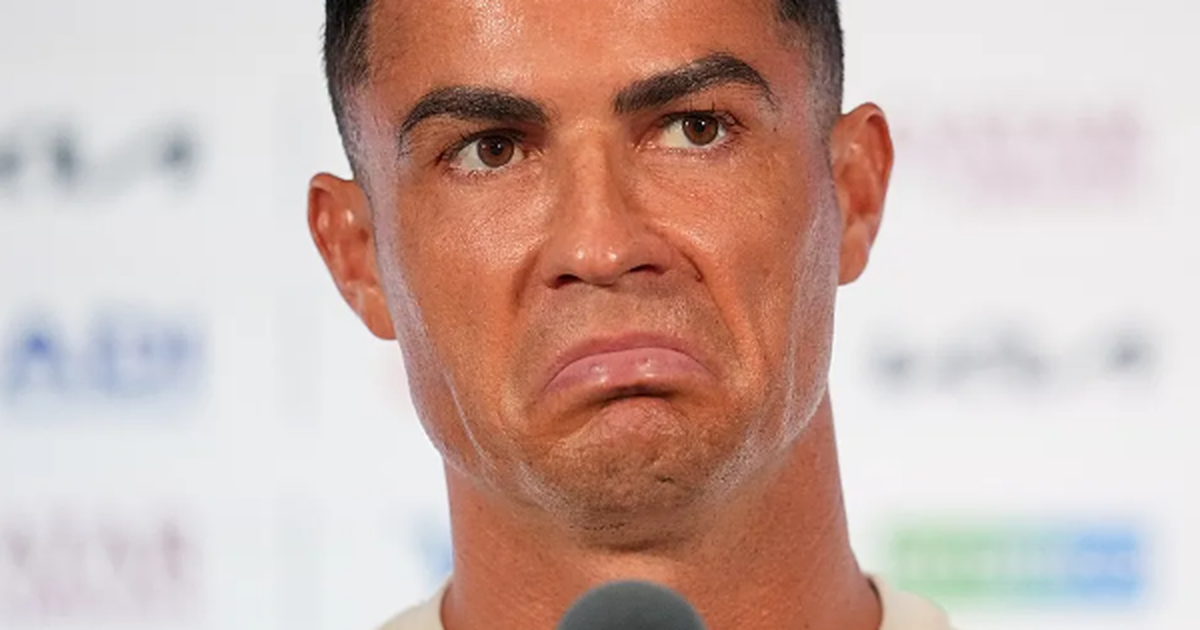 Ronaldo nhận án treo giò 30 ngày sau màn "bỏ đội", nhưng án phạt gần như không ảnh hưởng lần trở lại tuyển tiếp theo