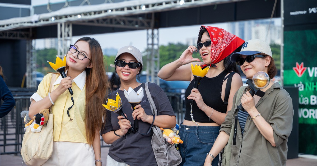 Mỹ Đình trước giờ G concert BIGBANG: Fan kéo vali từ sân bay thẳng tới đổi vòng, vé chợ đen bị hét giá gấp 4