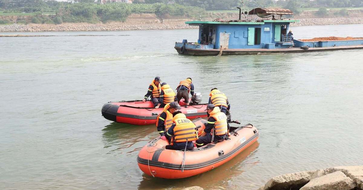 Hai mẹ con nghi nhảy cầu ở Phú Thọ: Tìm thấy thi thể bé trai