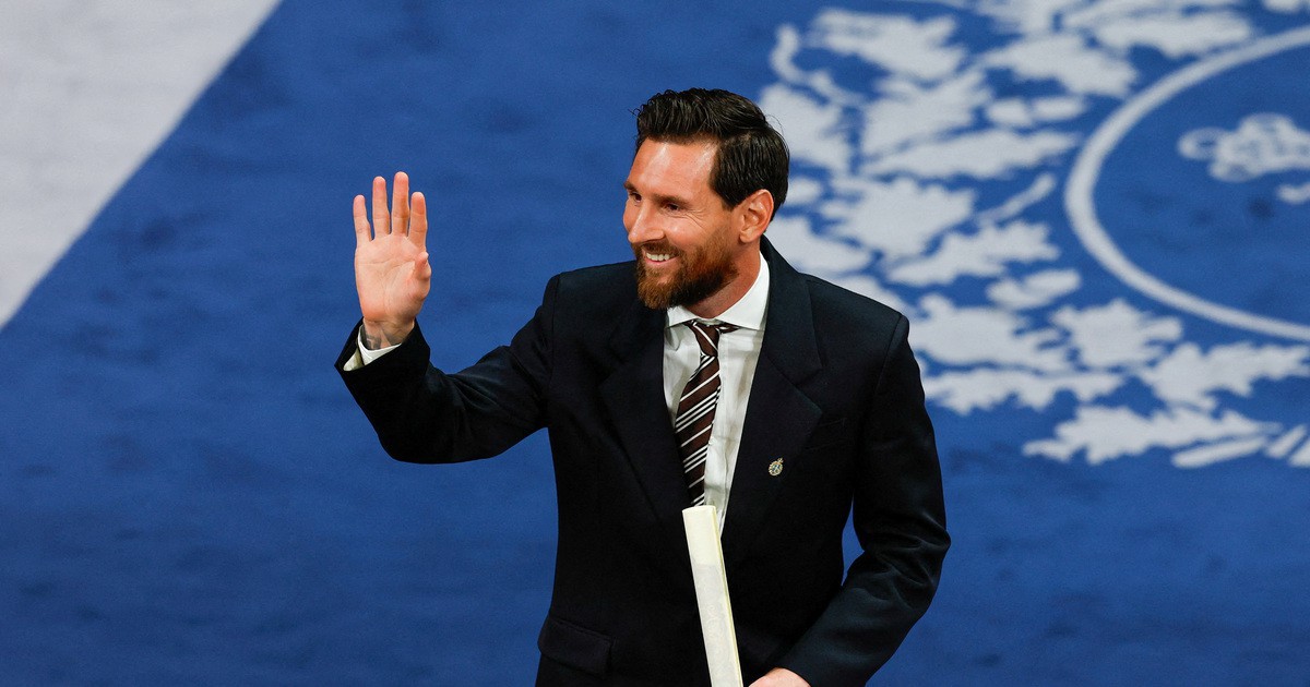 Messi nhận giải thưởng danh giá từ Hoàng gia Tây Ban Nha